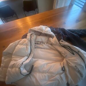 Aritzia super puff cropped XS